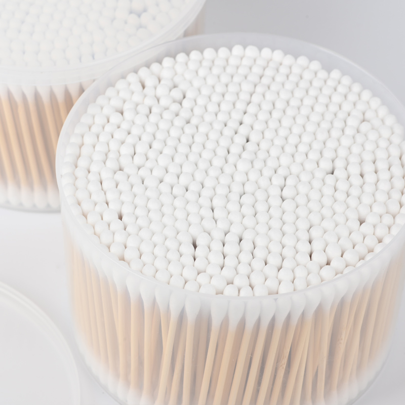 Eco Friendly Biodegradable 500PCS Bamboo Sticks Cotton Swabs with Ppbox