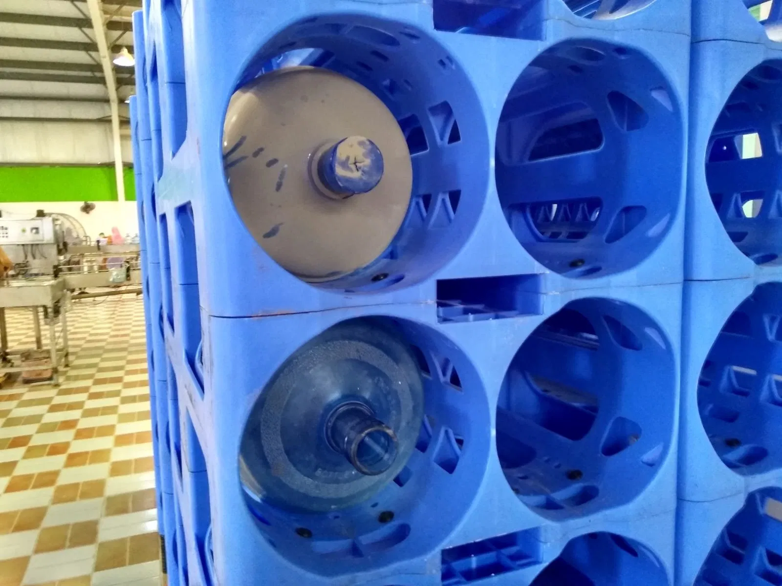 5 Gallon Spring Water Bottle Storage Gallon Spring Water Jug Storage Shelf / 19 Liter Spring Water Rack