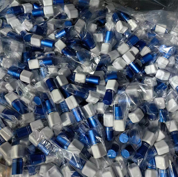 Wholesale Fast Drying Eye Lash Glue Waterproof Private Label Strong Eyelash Extension Glue