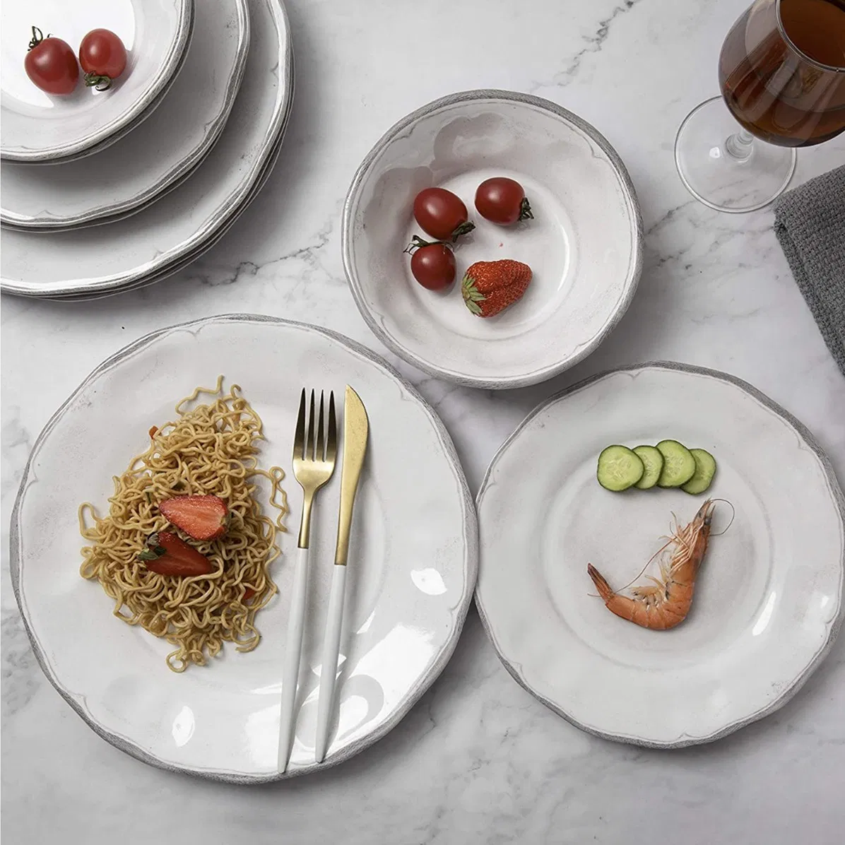 Manufacturers Wholesale Unbreakable White Christmas Melamine Dinnerware Set