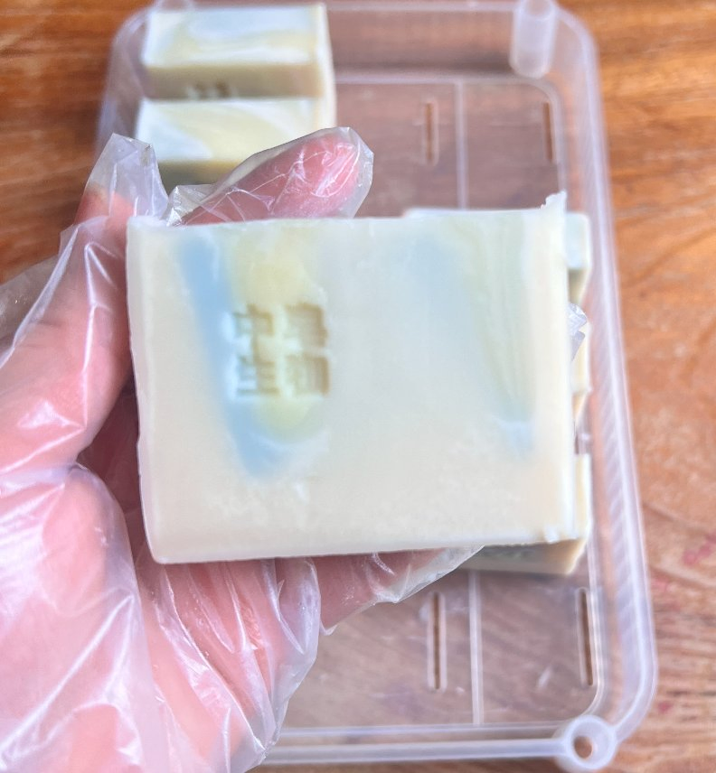 Custom-Made All-Natural Plant Extract Fragrant Bath Soap