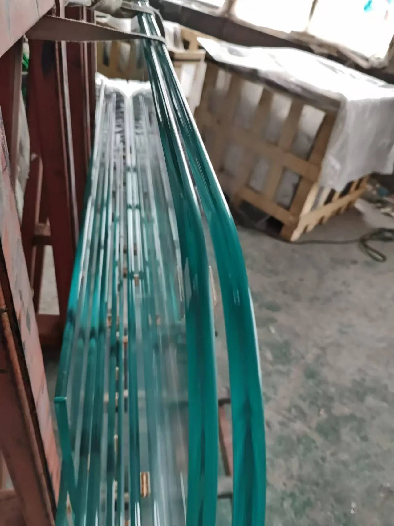 3mm-12mm Clear Low Iron Temperd Glass with Pencil Round Polished Edges