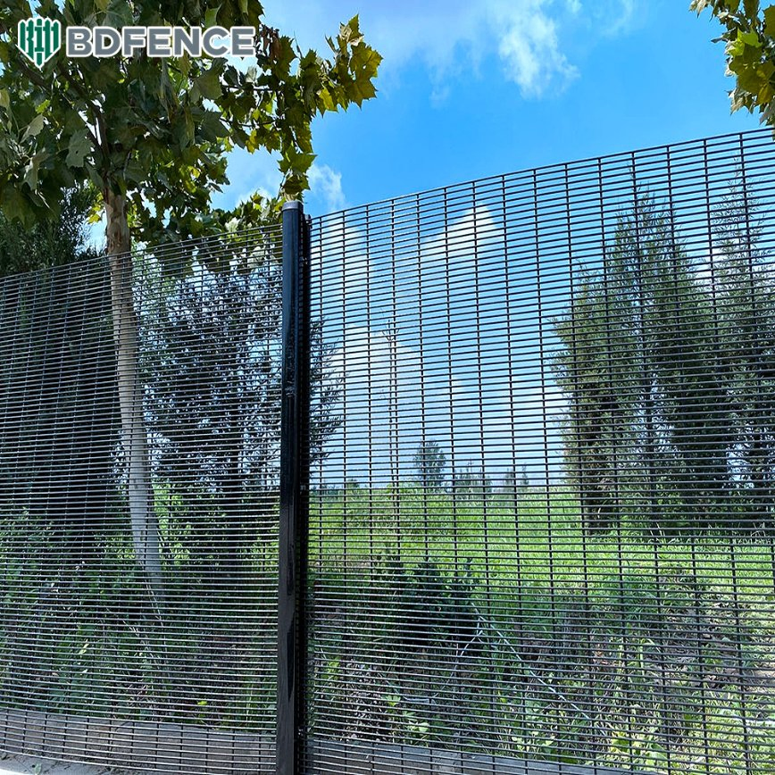 High Security 358 Anti-Climb Fence with Powder Coated Metal Wire Mesh