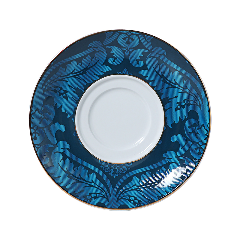 Porcelain Dinner Plate and Bowl Set Bone China Tureen with Stand