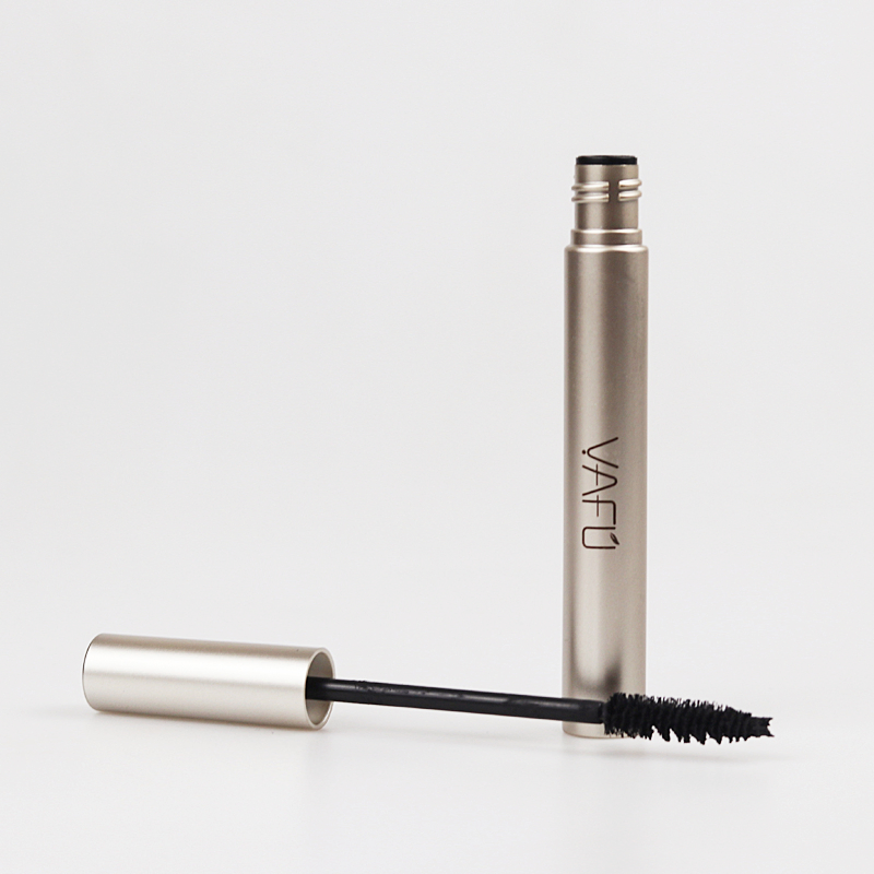 Ultimate Waterproof Mascara for Stunning Volume and Curl