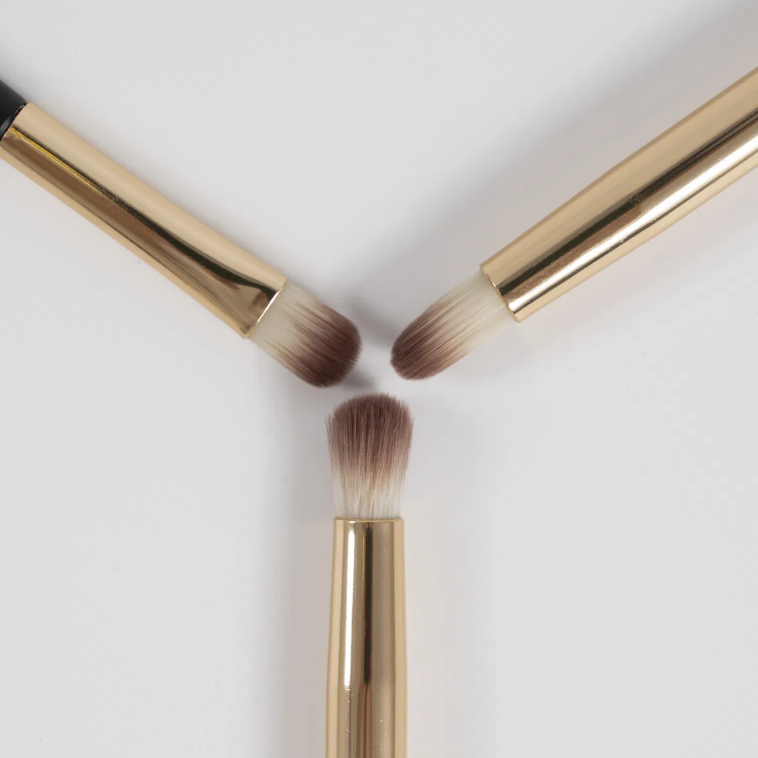 Smooth Non Sticky Powder Skin Friendly Non Poking Face Multi Purpose Makeup Brush Set