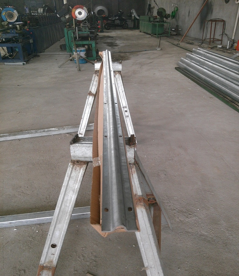 Sliding Gates Wheel Gate Rollers Pulley Trolley and Accessories