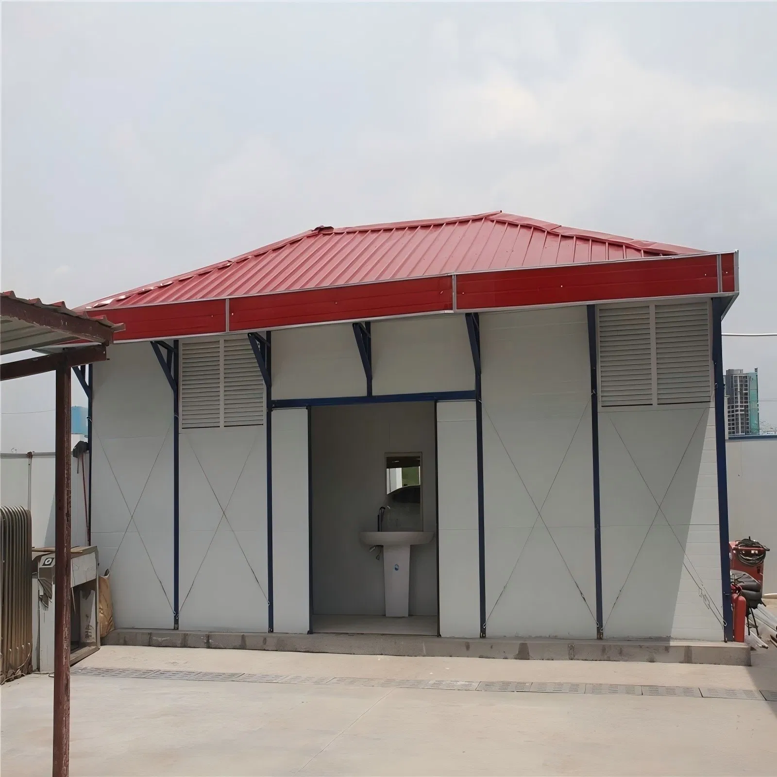 Prefabricated Fireproof Sandwich Panel Steel Structure Transportable Home
