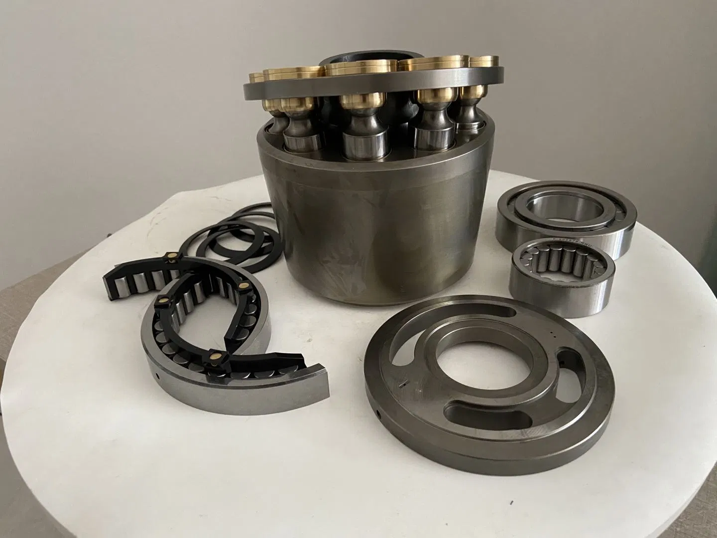 Запчасти для гидронасоса A11VO130