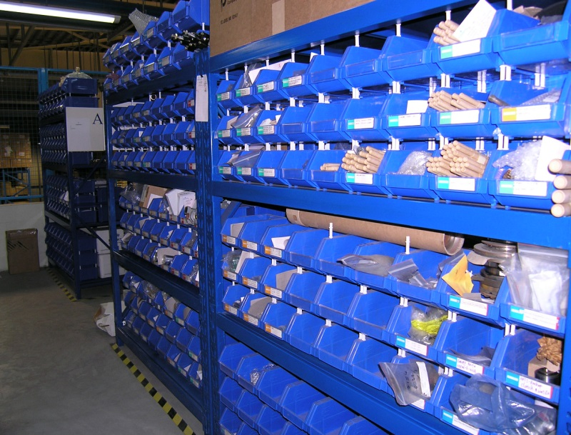 Warehouse Storage Plastic Divider Bins for Small Accessories