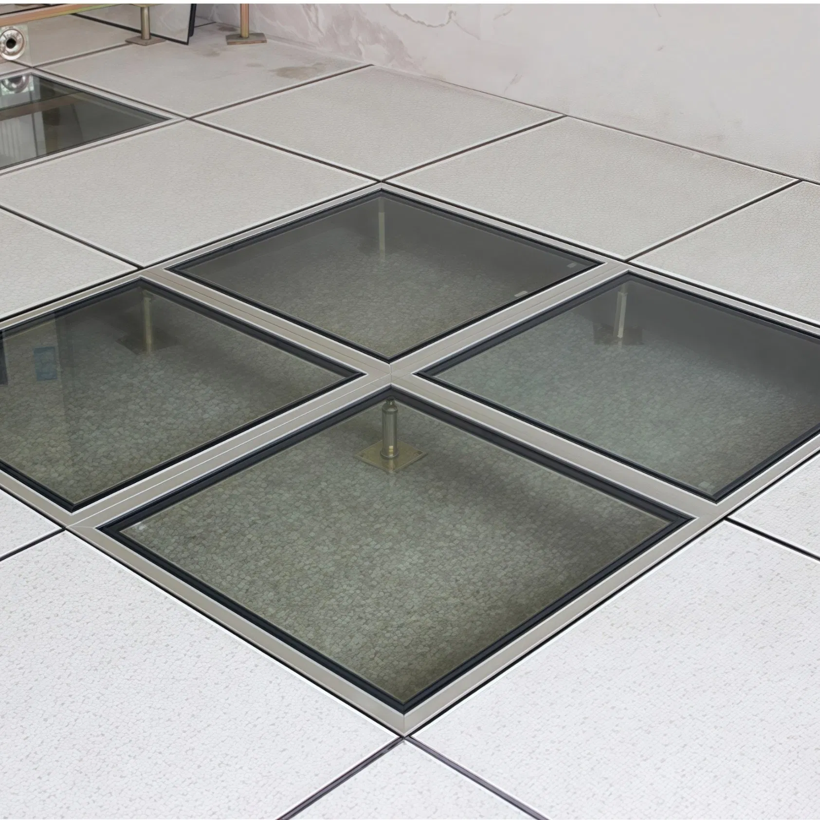 Static-Control Glass Raised Floors with 98% Transparency – Elevate Showroom and Commercial Space Design