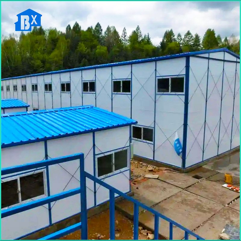 Modern Steel Structure K-House with Enhanced Comfort Features Elegant Steel Structure Prefabricated / Prefab House Designed for Comfortable Living