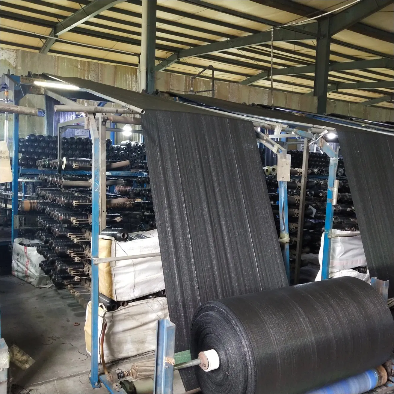 Good Quality UV Stabilized Weed Control Mat Ground Cover PP Woven Fabric Roll