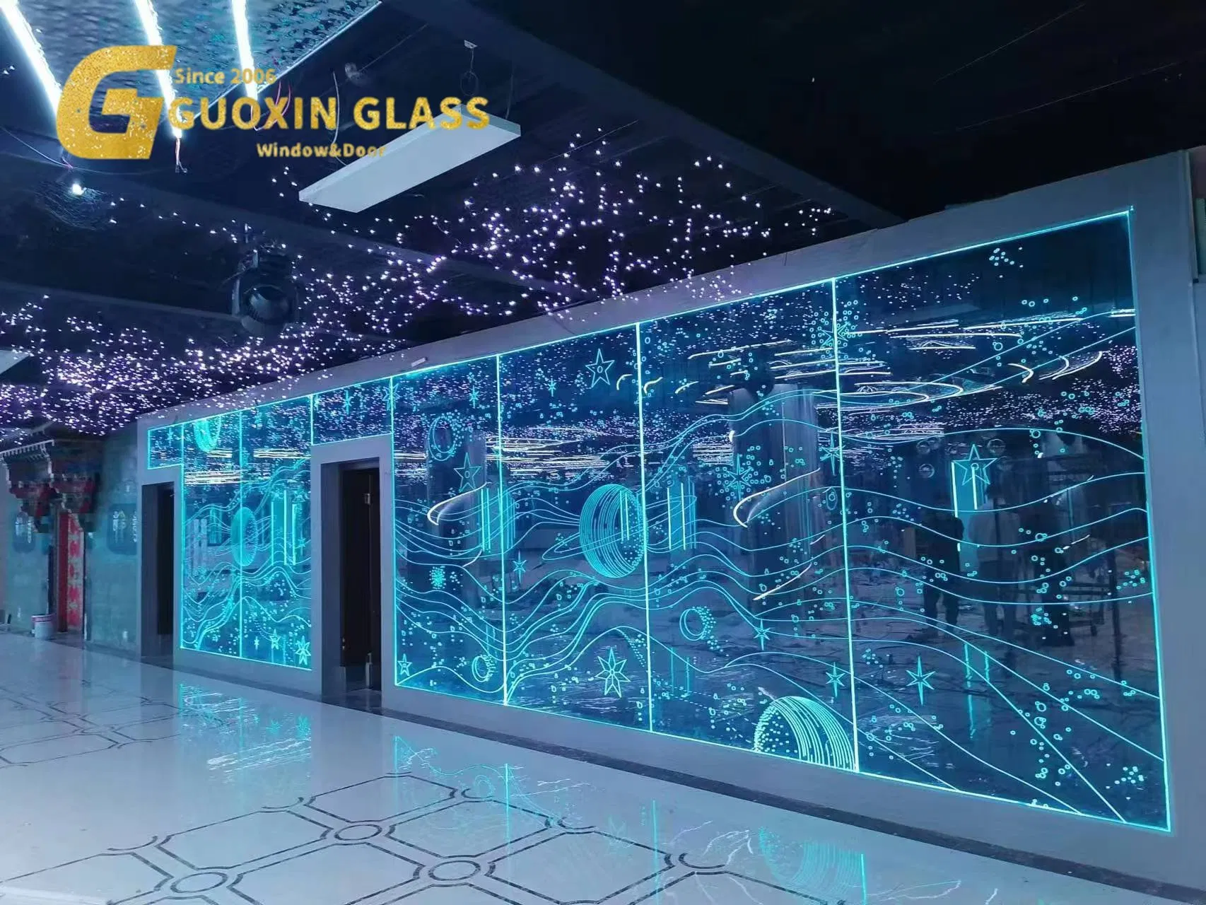 Premium Curved LED Laser Carved Glass for 3D Optical Displays