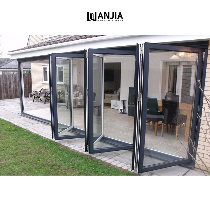 Алюминиевые складные патио-двери со стеклом