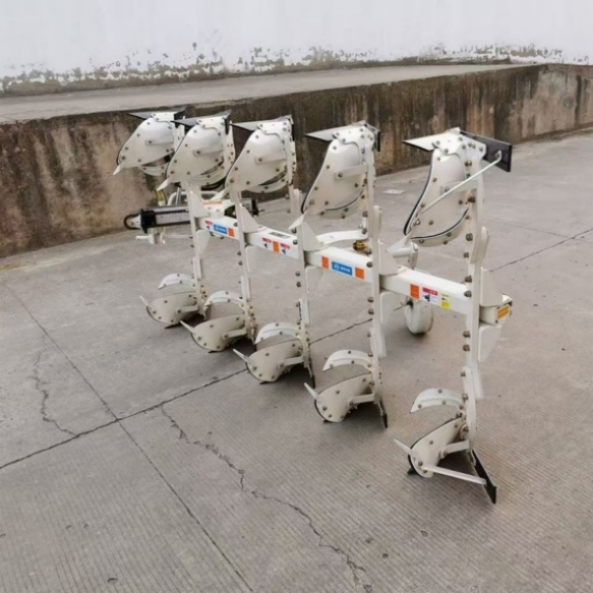 Плуг оборотный низковибрационный с резиновыми амортизаторами