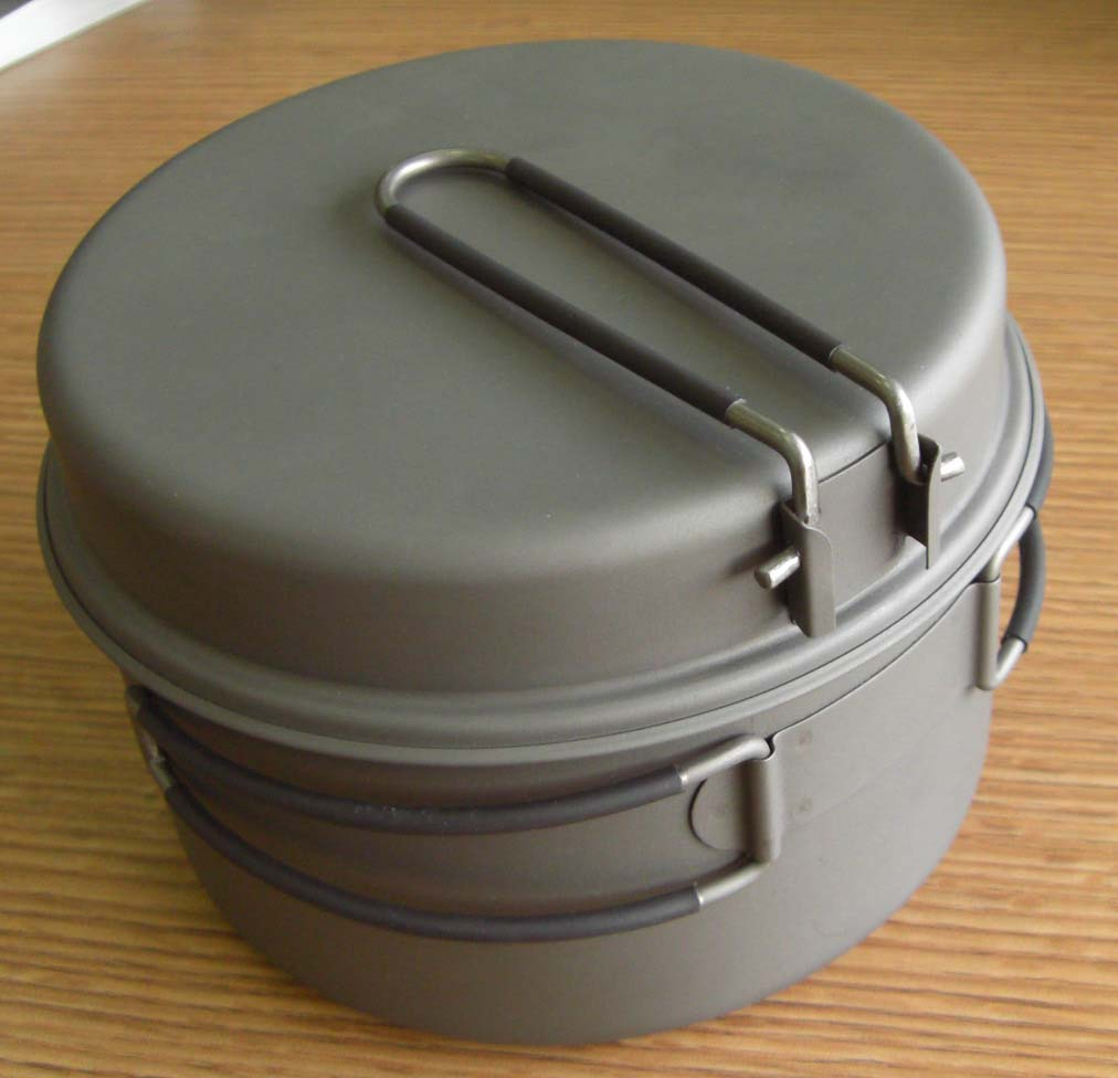 Eco-Friendly Custom-Made Three-Pieces Titanium Cutlery