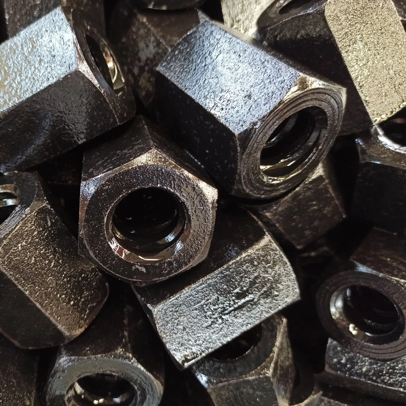 Гайка анкерная Bull Nose Hex для шпильки