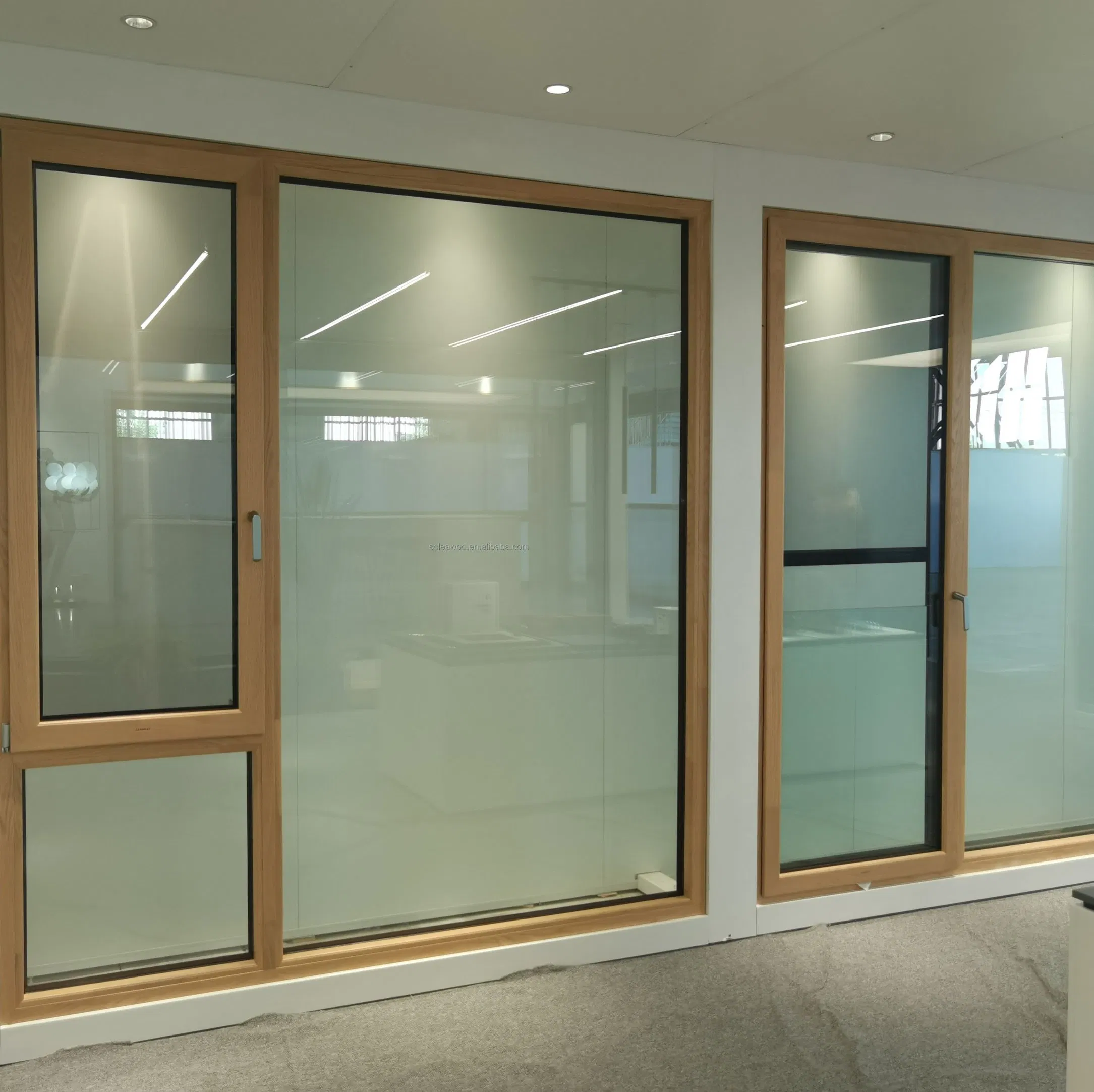 New Design Oak Wood Frame Aluminum Casement Window Soundproof for Apartment