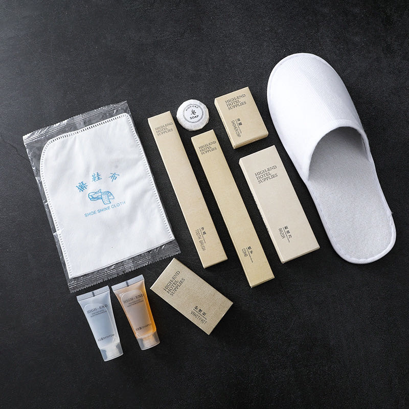 Customized Logo Disposable Hot Sale Eco Hotel Amenities Set with Craft Package