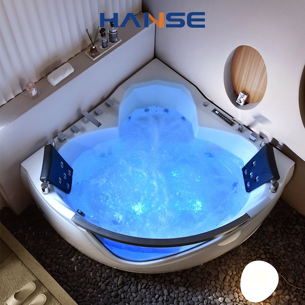 Угловая гидромассажная ванна для двоих с подсветкой