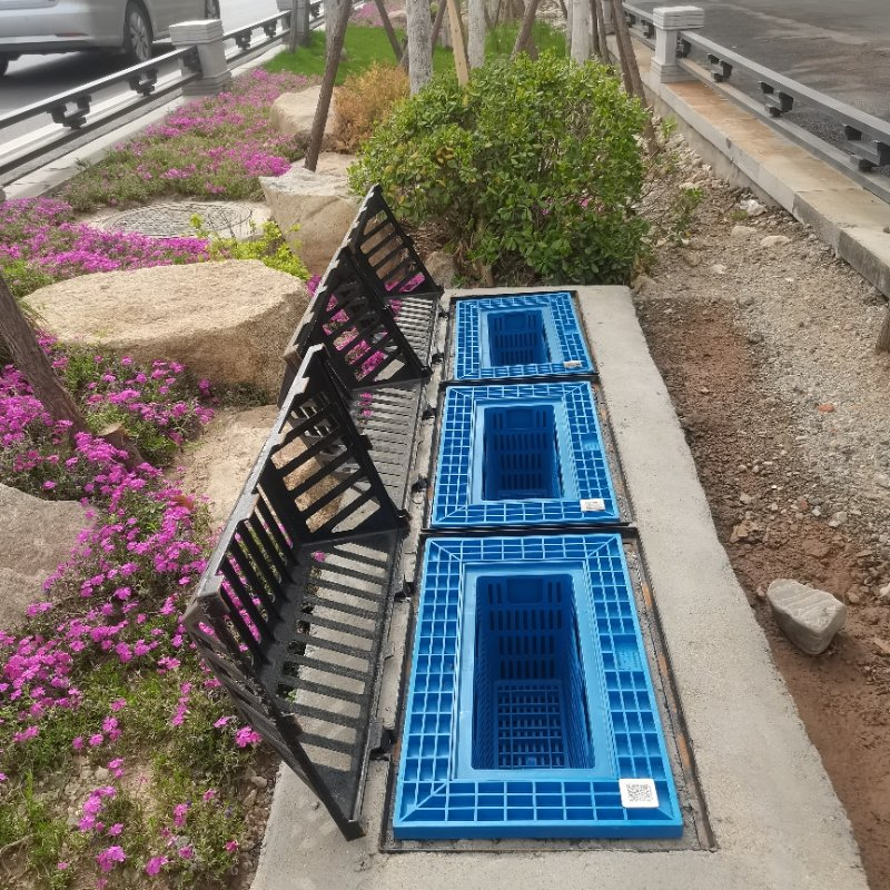 Advanced Multifunctional Stormwater Inlet with Heavy Duty Load Bearing for Public Squares