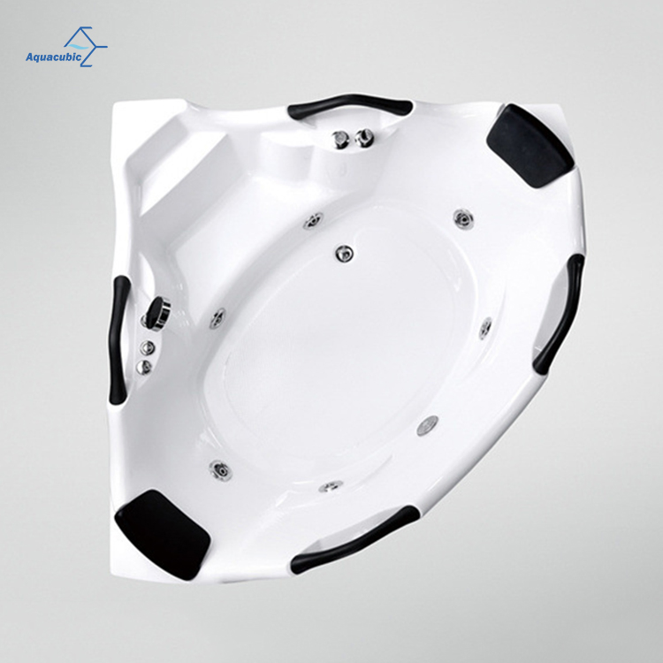 Большая угловая гидромассажная ванна Balboa