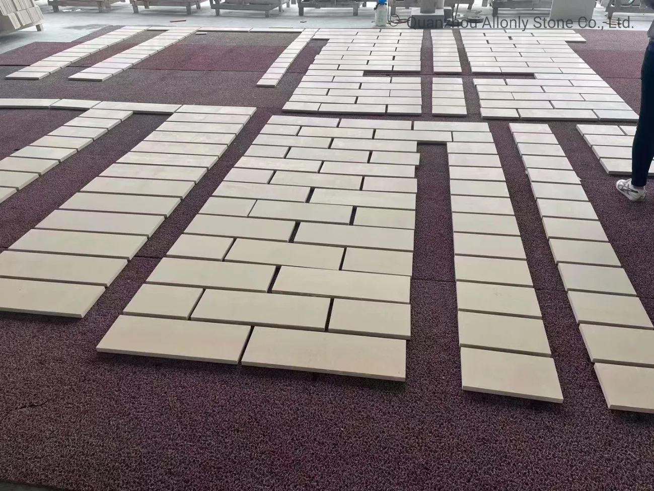 Customized Villa Project Stone Supply Natural Portugal Beige Limestone Wall Tile for Exterior Cladding