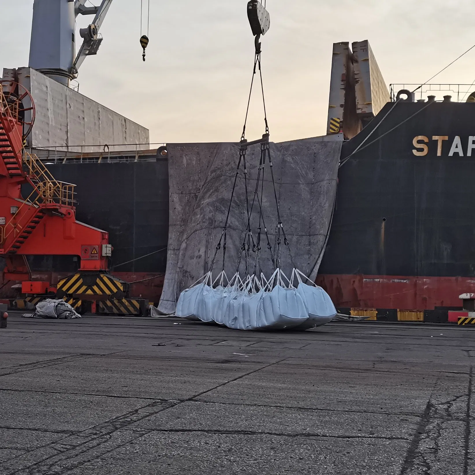 Heavy-Duty Expansion Agent for Tunnel Excavation and Mining Applications