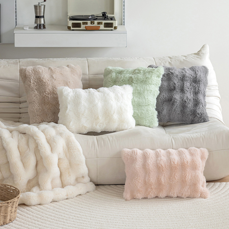 Dairui Wholesale Solid Color Faux Rabbit Hair Bubble Velvet Pillow Covers for Sofa Bedroom Living Room Decor
