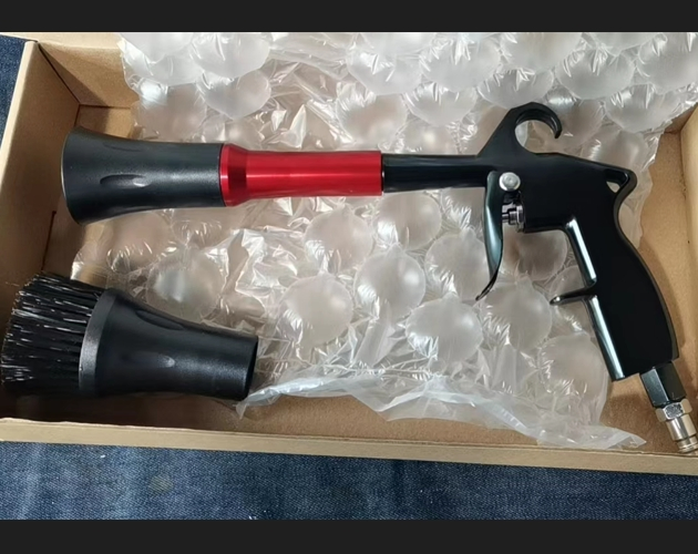 Пневматический пистолет Tornador для экономии воды