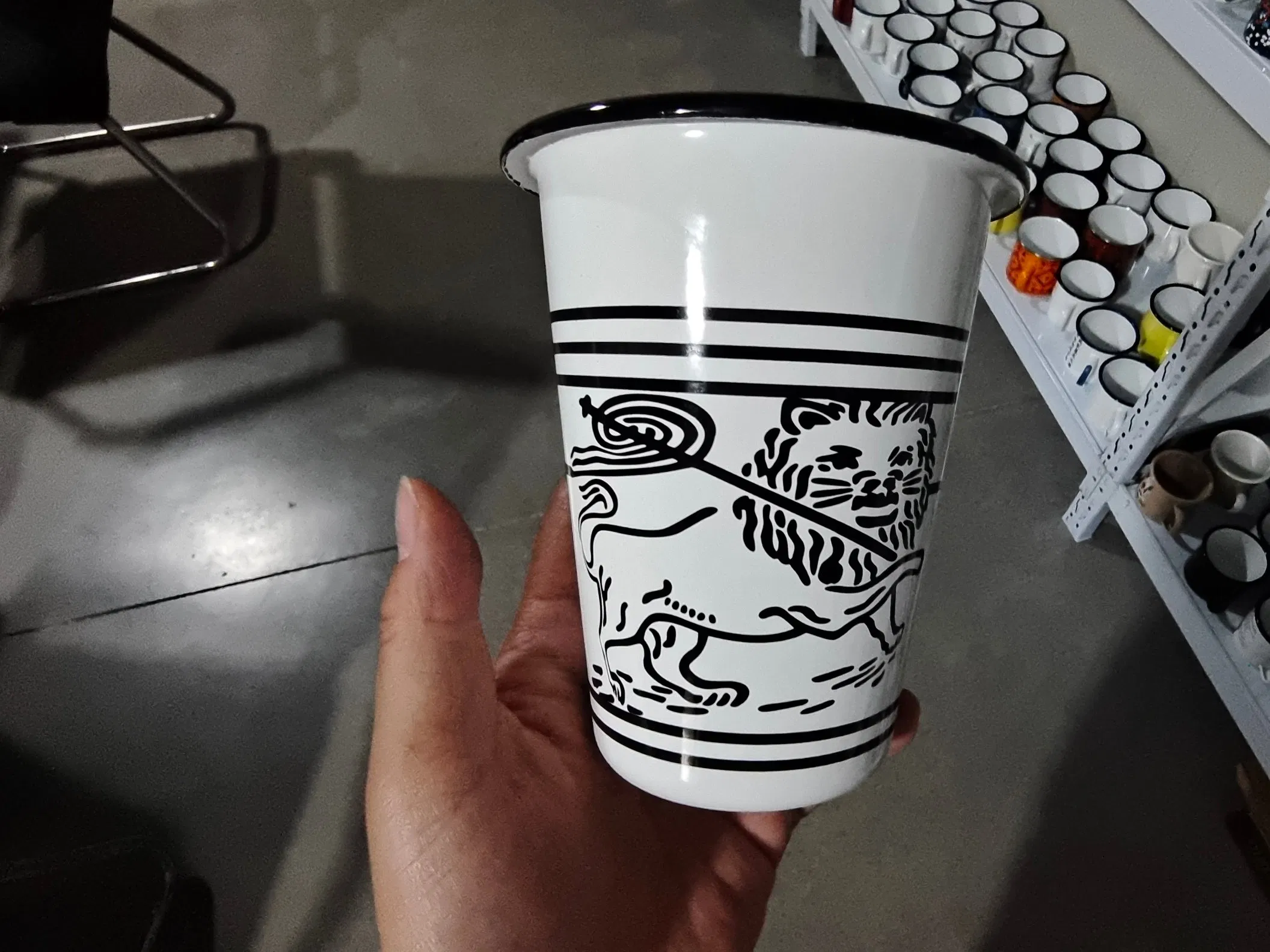 T-Shape Enamel Mug 400ml Enamel Gift Mug Coffee Cup