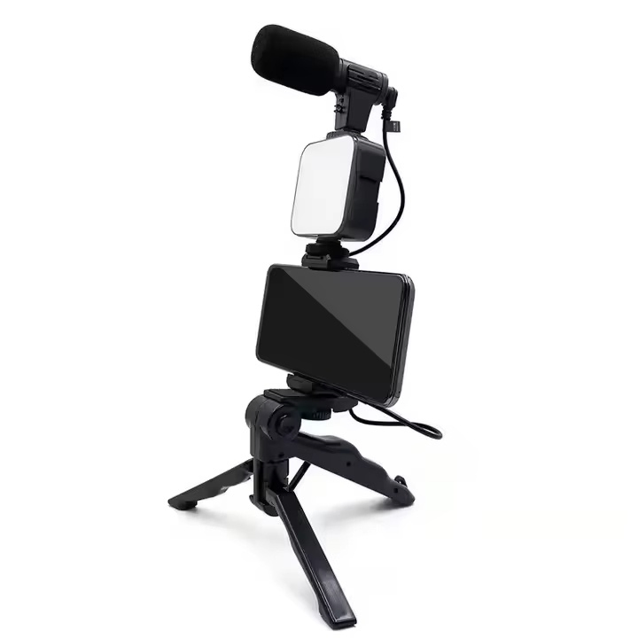 Live Streaming Equipment LED Video Lights Vlogging Kit Tripod Stand Mobile Tripod Stand for Phone with Fill Light and Microphone