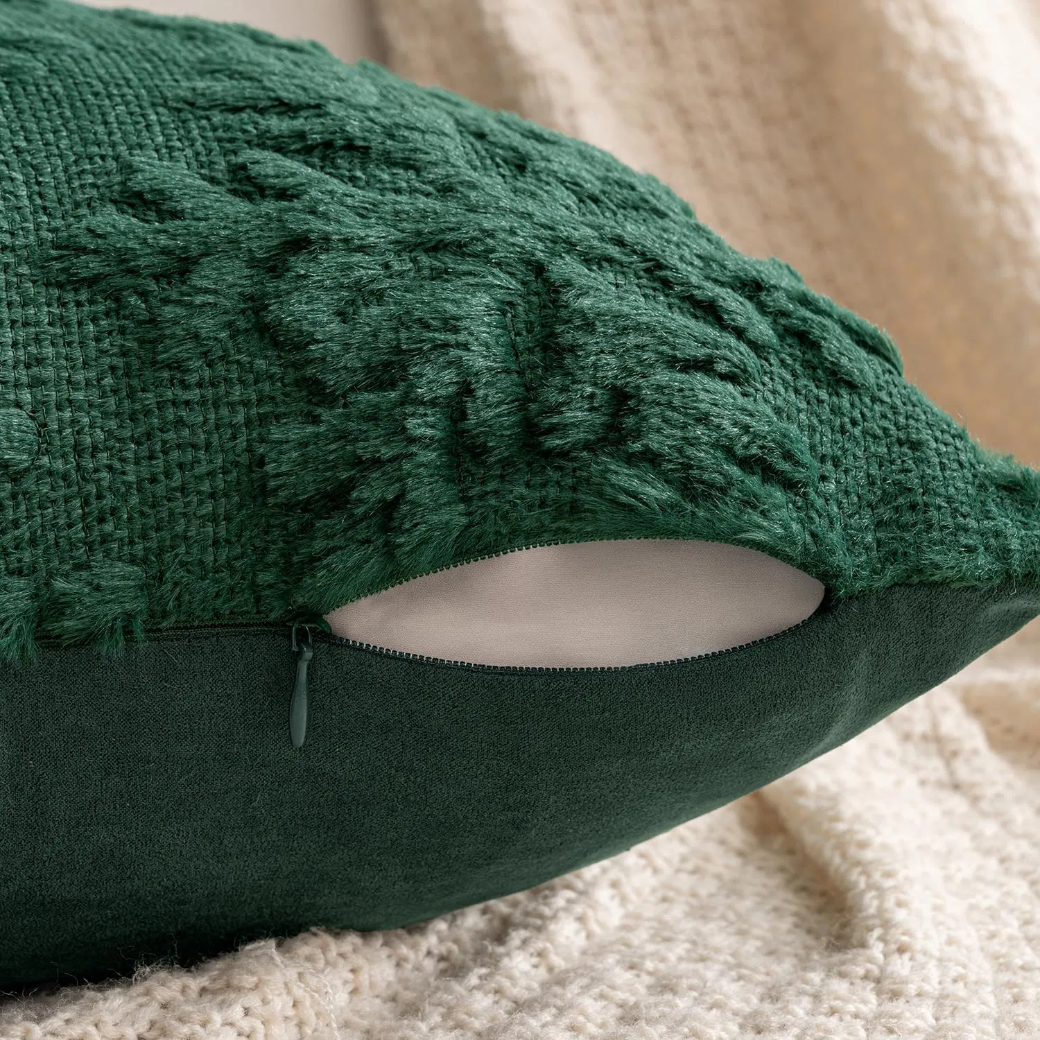 Christmas Dark Green Throw Pillow Covers Snowflakes Decorative 18*18 Inch Faux Wool Winter Festival Couch Pillow Covers