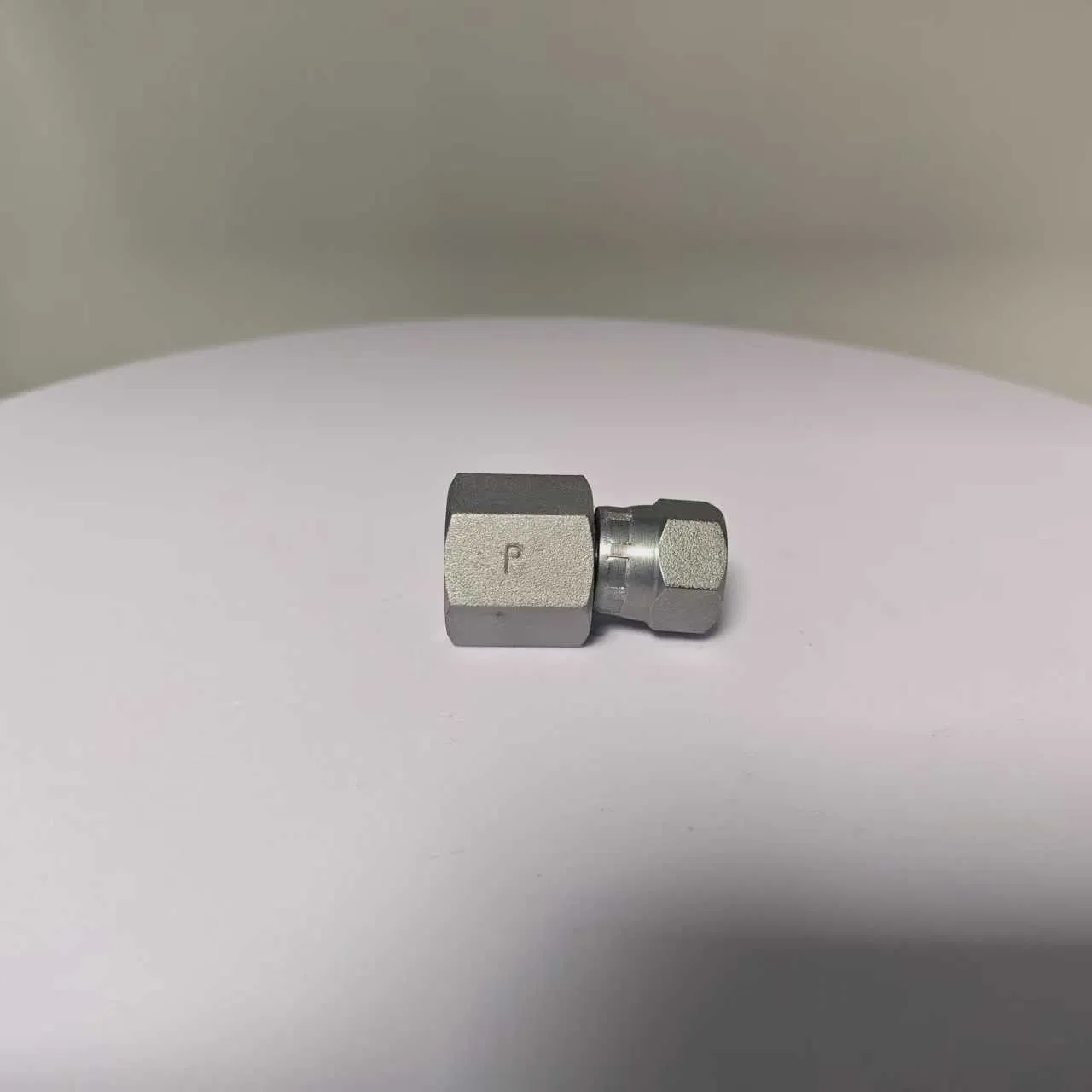 Поворотный фитинг Parker 6-6 G6X-S с внутренней резьбой
