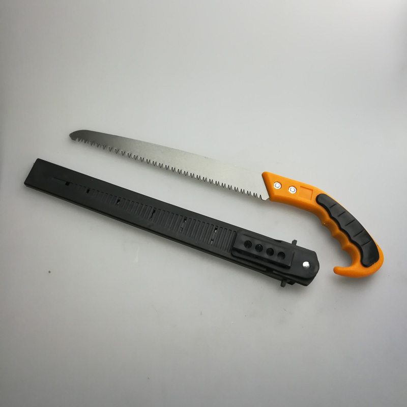 270mm Curved Blade with Scabbard Hand Saw