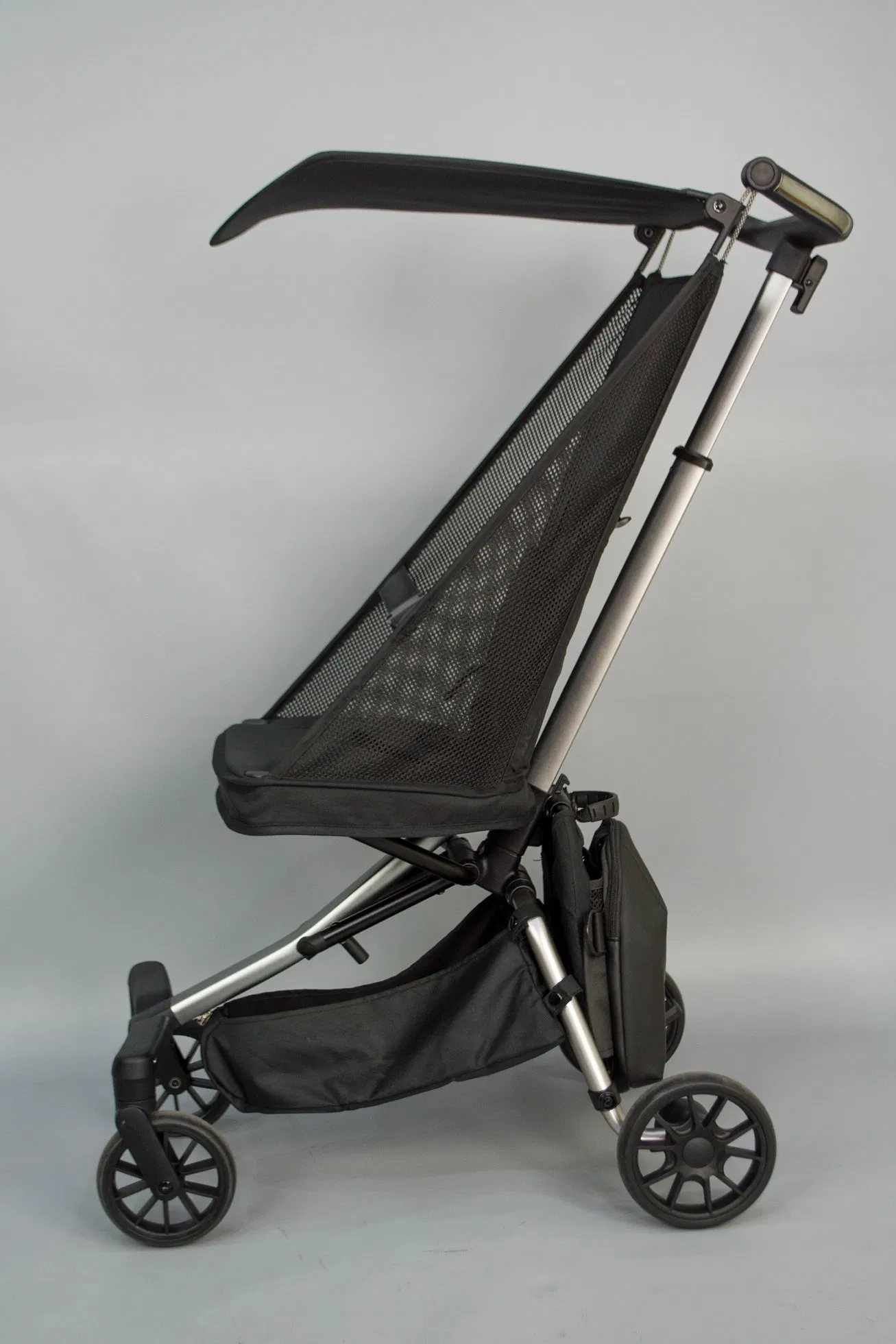 Budget Friendly Z4 Compact Fold Rider with Suspension Front Wheels for Babies
