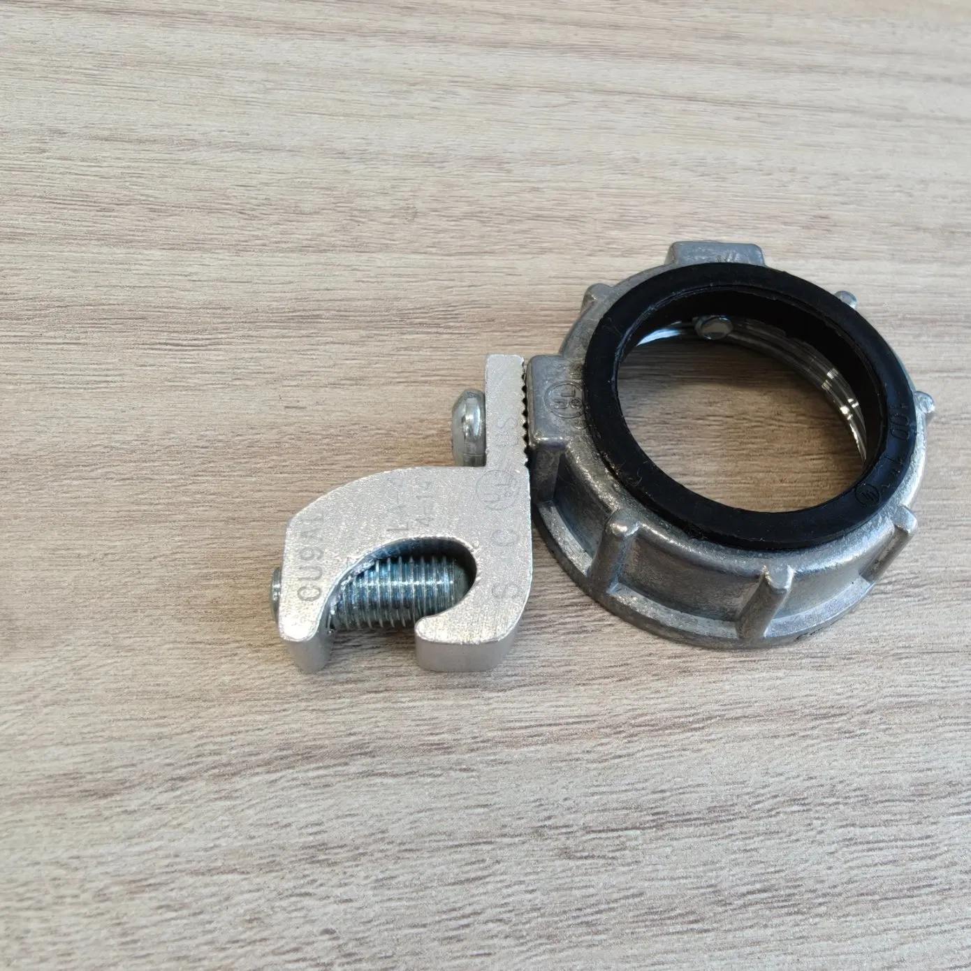 Rigid Insulated Metallic Grounding Bushing 1/2-Inch Conduit Bushing