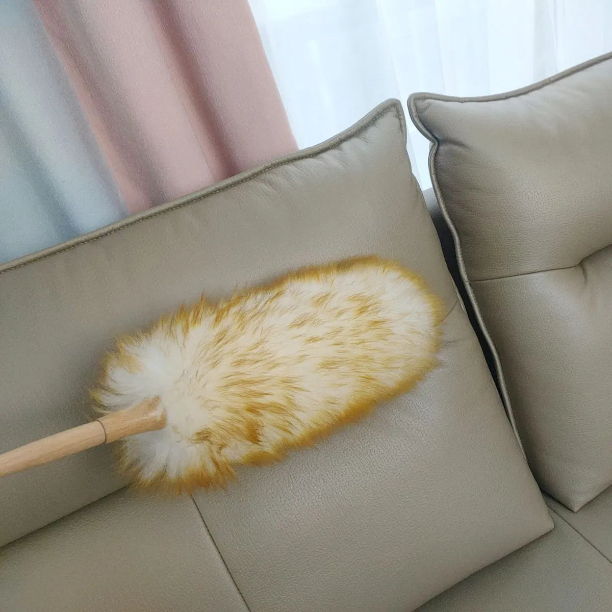Household Cleaning Wool Dusting Brush with Beechwoodhandle