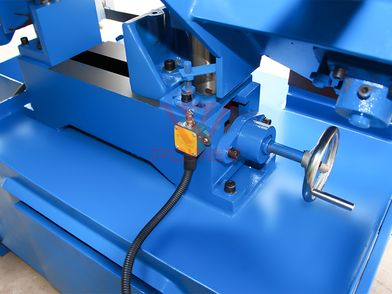 Станок ленточнопильный двухстоечный по металлу GB-4220