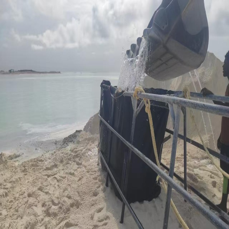 Heavy-Duty Black Geotextile PP Fabric Geobag for Sludge Management