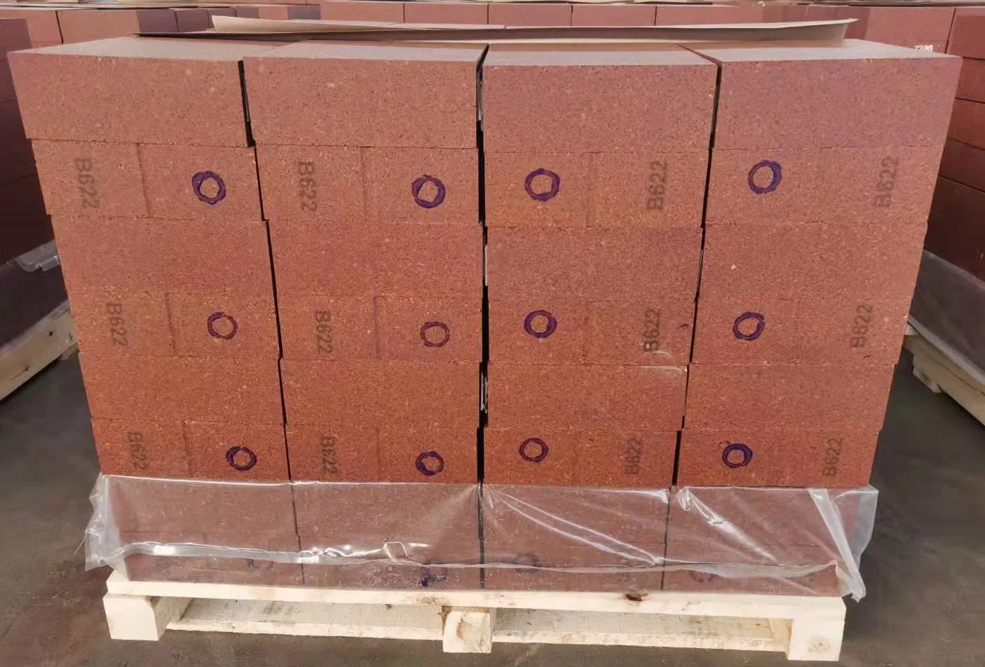 Магнезитовый герцинитовый огнеупорный кирпич для цементных печей