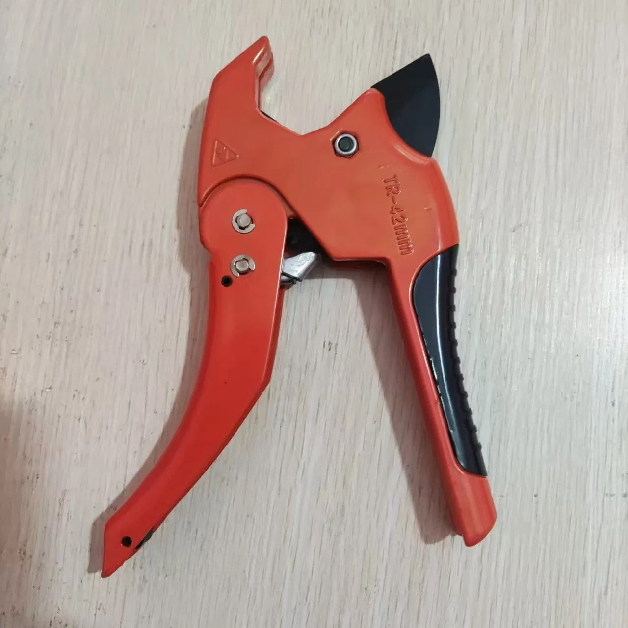 Domestic 16~32mm PPR Pipe Cutting PPR/PE/PVC Portable Pipe Hand Tool Scissors