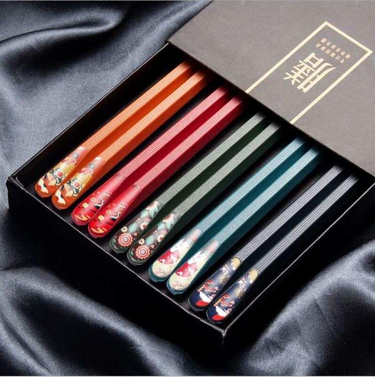 Alloy Chopsticks, Moisture-Proof Prickly Chopsticks with Pointed Tip, Cartoon Chopsticks