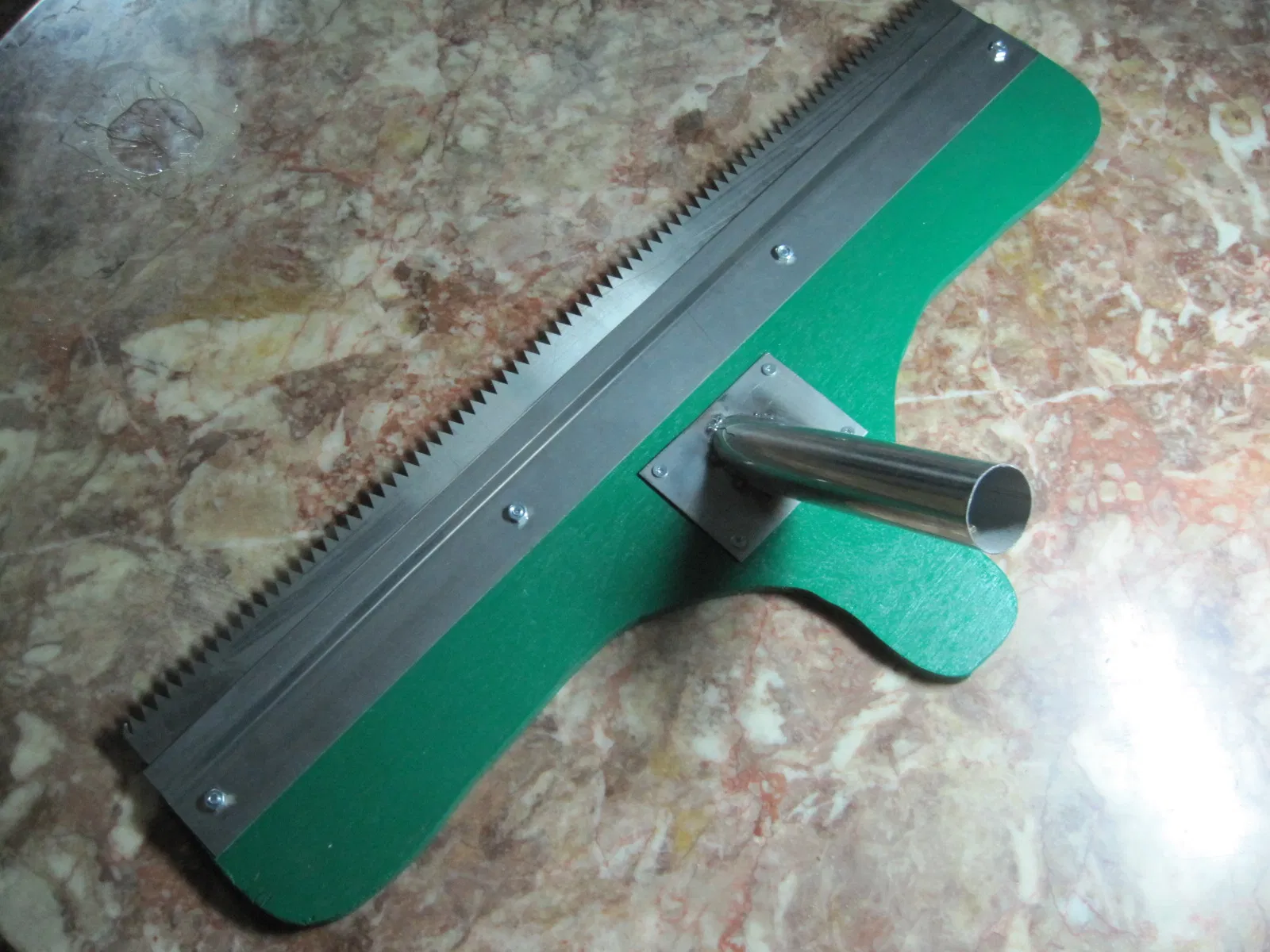 Heavy Duty Edge Rake Squeegee for Cement Self Levelling V=3mm