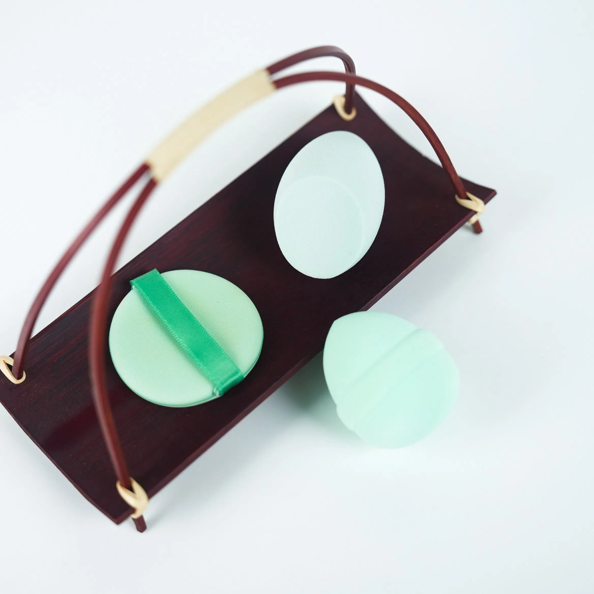 New Design Wholesale Green Powder Beauty Sponge Cosmetic Puff Beauty Blender for Make up Blender Tools