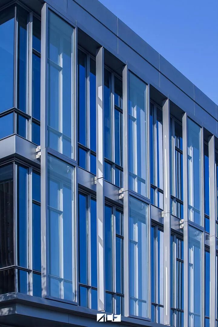 Steel Curtain Wall Support System, High Safety, Strong Wind Resistance for High-Rise Buildings.