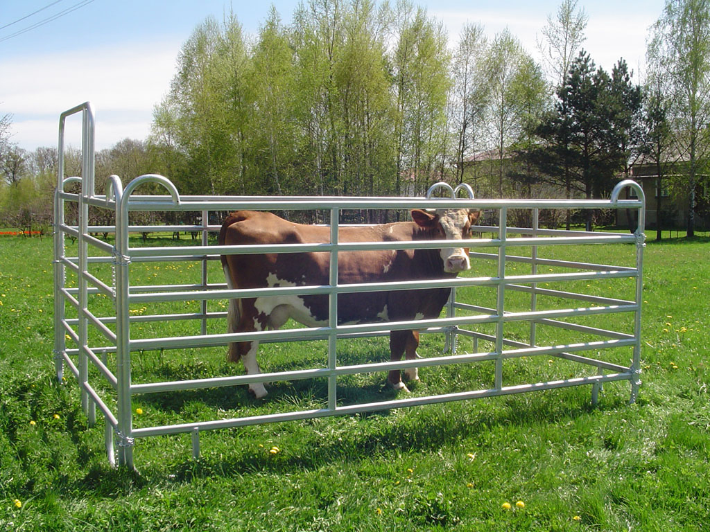 Farm Metal Yard Fence Panel Steel Corral Heep Sliding Gate Cattle Horse