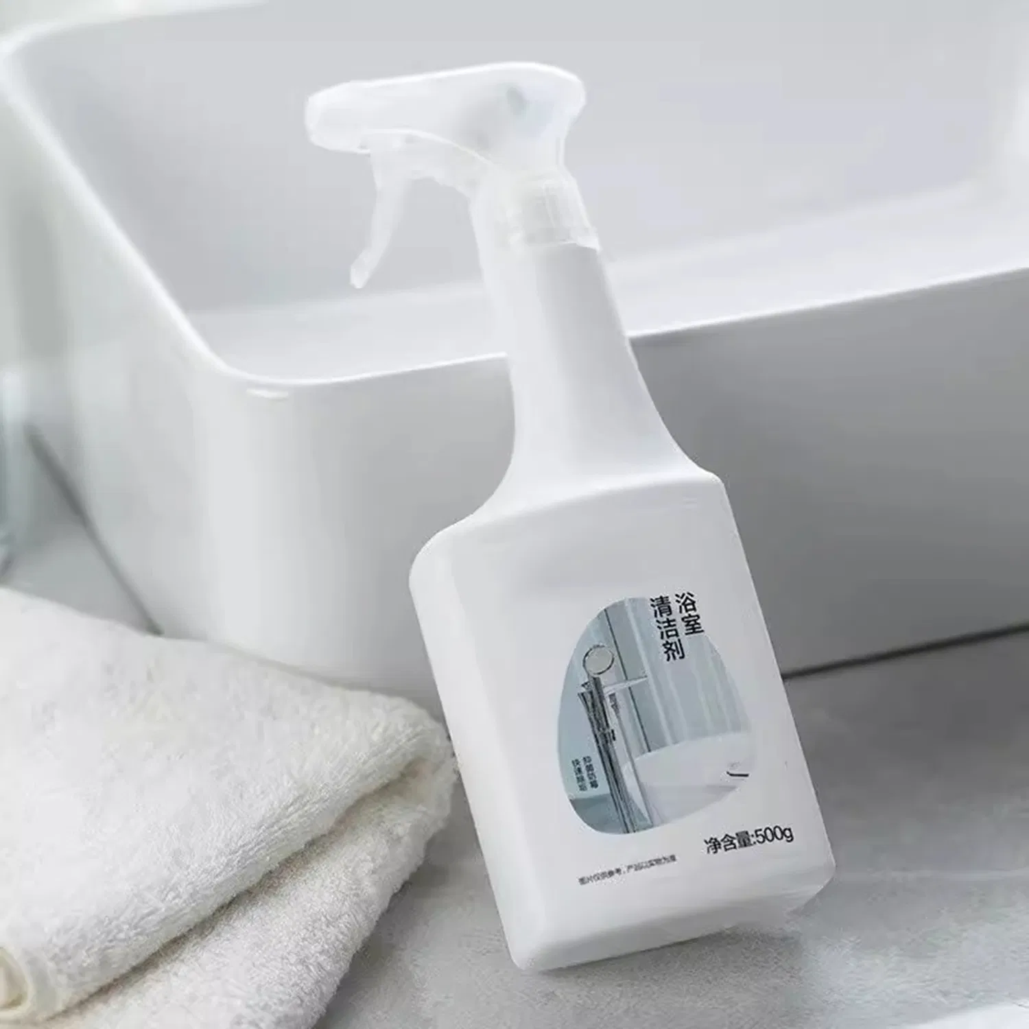 Premium Glass Cleaner for Water Stains and Anti-Fogging