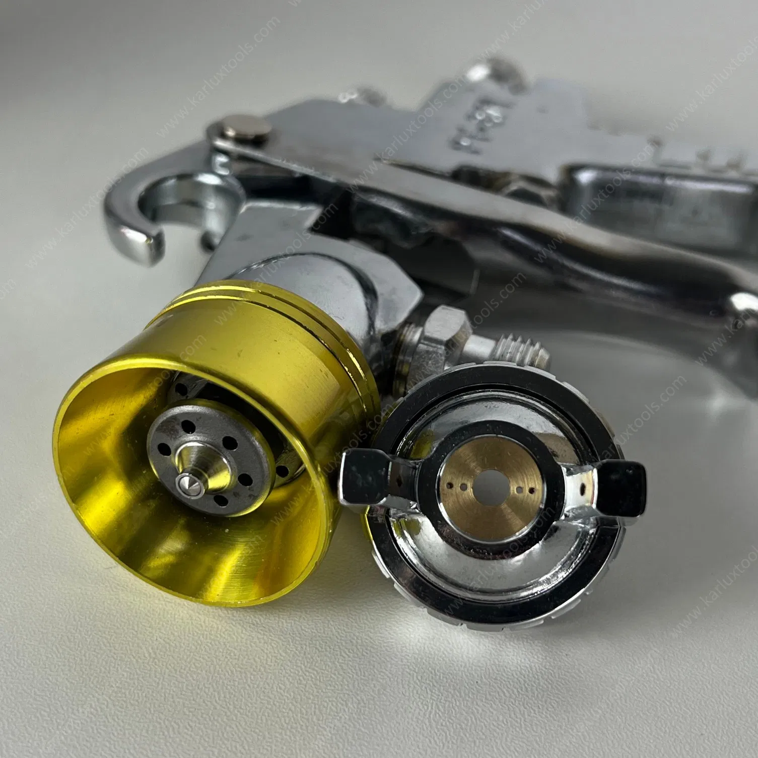 Бачок для краскопульта высокого давления 15л